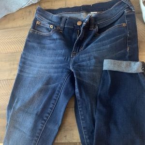 J crew dark jeans size 0 barely worn